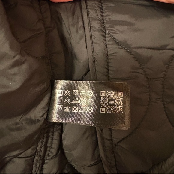 ZARA ZW Collection Black Water Repellent Quilted Puffer Jacket Medium NWT - Picture 13 of 13